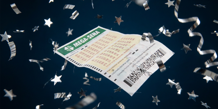 Volante da Mega-Sena com confetes celebra sorteio especial.