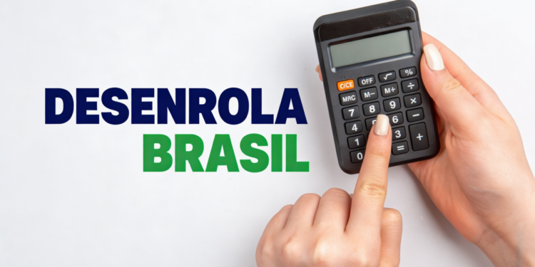 Mãos segurando calculadora e nome "Desenrola Brasil" em destaque.