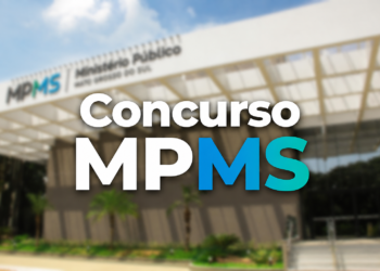 Sede do Ministério Público de Mato Grosso do Sul com texto "Concurso MPMS" em destaque azul e branco
