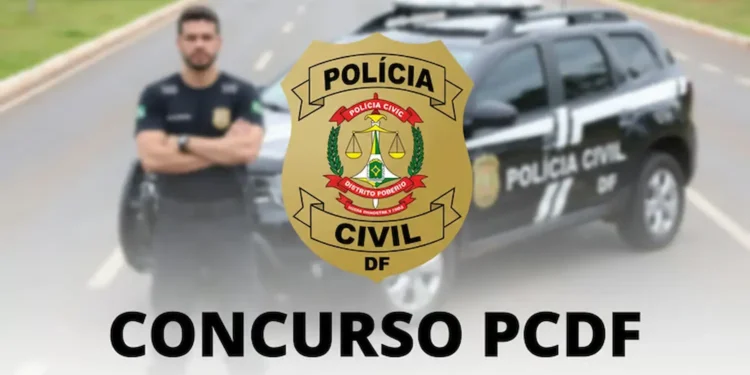 Imagem do concurso para delegado da PCDF com viatura, policial e brasão da Polícia Civil do Distrito Federal.