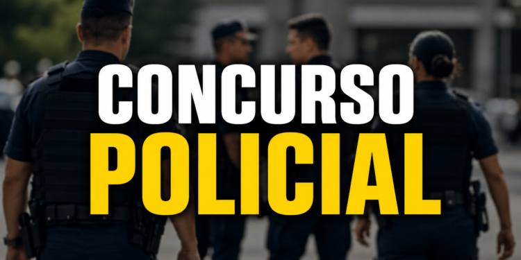Quatro policiais fardados de costas em ambiente urbano com texto "CONCURSO POLICIAL" em destaque.