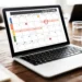 Notebook exibe planejador com datas marcadas, simbolizando o calendário de feriados nacionais do Brasil em 2026