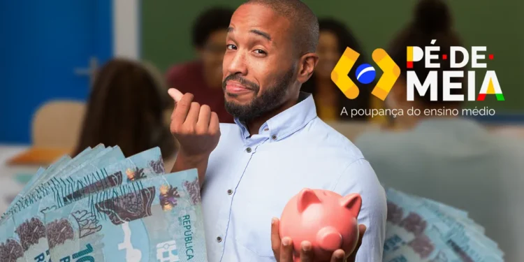 Homem segurando cofre rosa e notas de cem reais ao lado da logo do programa Pé-de-Meia, a poupança do ensino médio