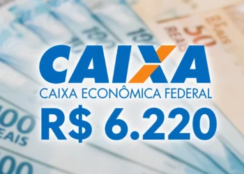 Logotipo da Caixa Econômica Federal com destaque para saque de R$ 6.220 sobre notas de reais