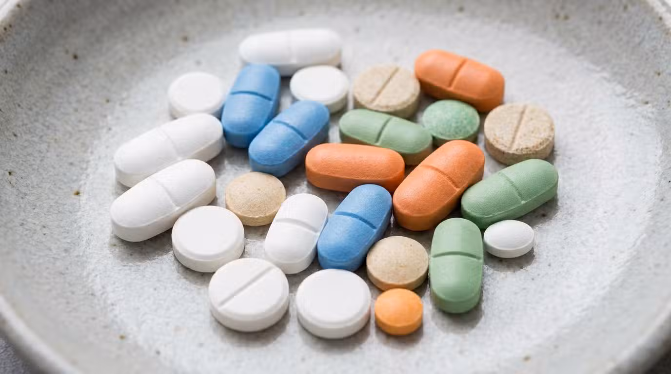 Anvisa suspende lotes de medicamentos para hipertensão e câncer de mama: veja como proceder