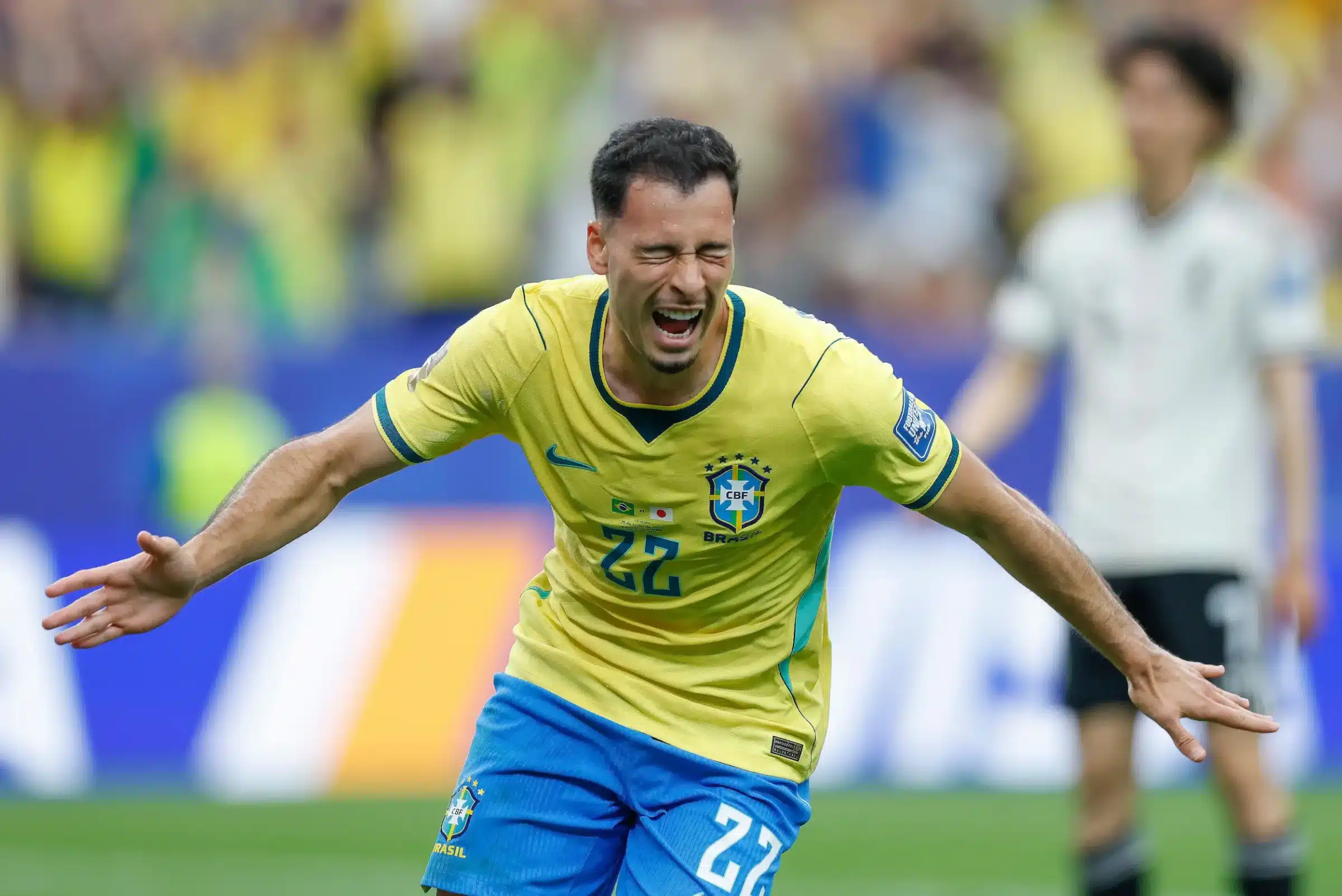 Gabriel Martinelli Gabriel Martinelli celebra gol do Brasil contra o Japão em partida da Copa do Mundo de 2026.