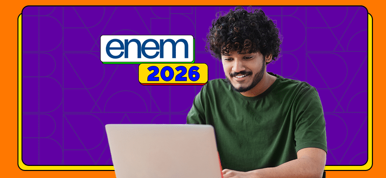 Jovem sorridente de camiseta verde usa notebook ao lado da identidade visual do Enem 2026 em fundo roxo, representando o passo a passo para confirmar a inscrição para isentos.