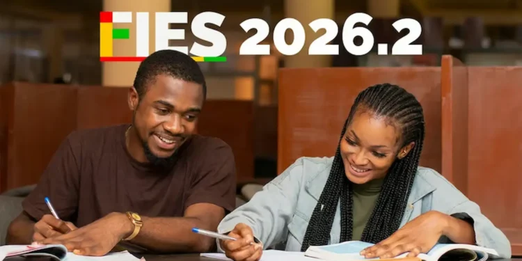 Estudantes estudando com destaque para o Fies 2026.2, em imagem sobre o calendário do processo seletivo.