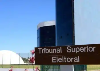 Fachada do Tribunal Superior Eleitoral (TSE), representando o comunicado destinado a apresentadores que vão disputar as eleições neste ano.