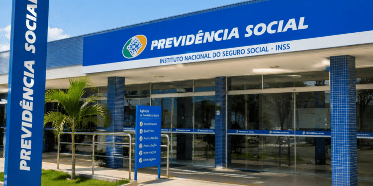 Agência do INSS com fachada da Previdência Social para ilustrar concurso público do Instituto Nacional do Seguro Social.