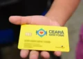 Cartão Ceará Sem Fome utilizado por beneficiários do programa de auxílio alimentar.