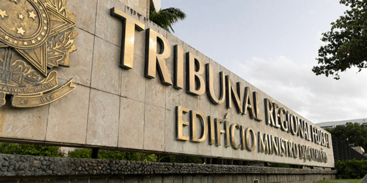 Fachada do Tribunal Regional Federal da 5ª Região (TRF5), em Recife. Imagem representa o novo concurso previsto para o cargo de Juiz Federal Substituto.