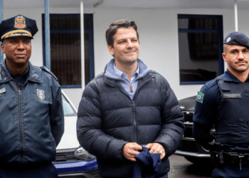 Prefeito de Curitiba confirma convocação de 200 aprovados no concurso da GCM; resultado pode ser homologado até outubro de 2026.