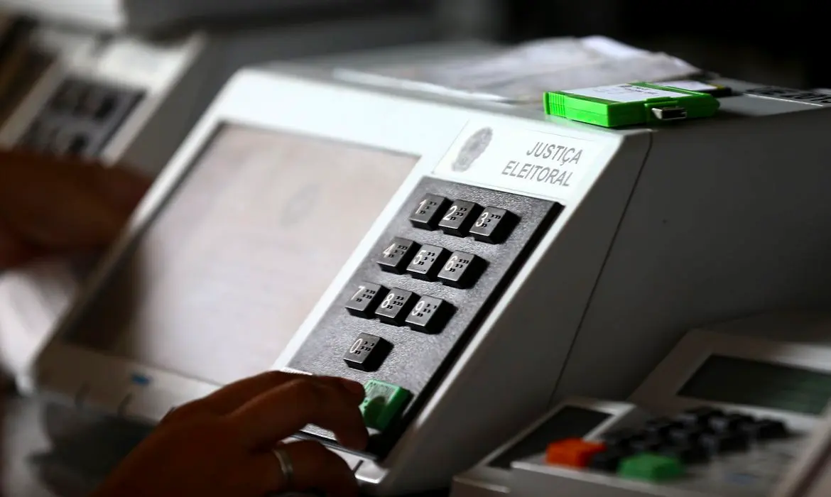 Eleições 2026 Urna eletrônica da Justiça Eleitoral usada nas eleições brasileiras.