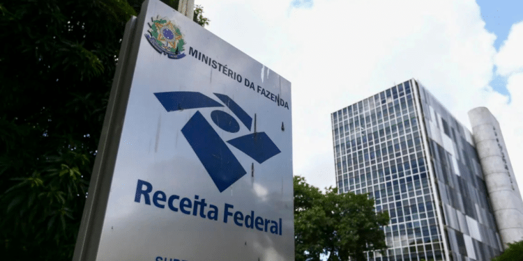 Receita Federal divulga informações sobre a restituição do Imposto de Renda 2026.
