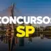 Letreiro "Concursos SP" sobre foto da Ponte Estaiada em São Paulo ao amanhecer.
