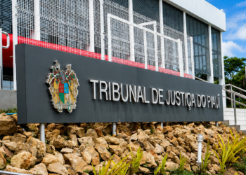 Fachada do Tribunal de Justiça do Piauí ilustra previsão de novo concurso em 2027.