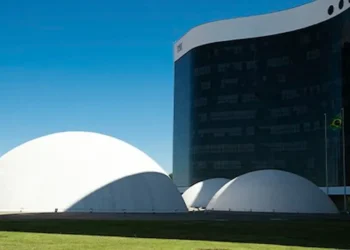 Congresso Nacional em Brasília, onde atuam deputados e senadores eleitos nas Eleições de 2026.