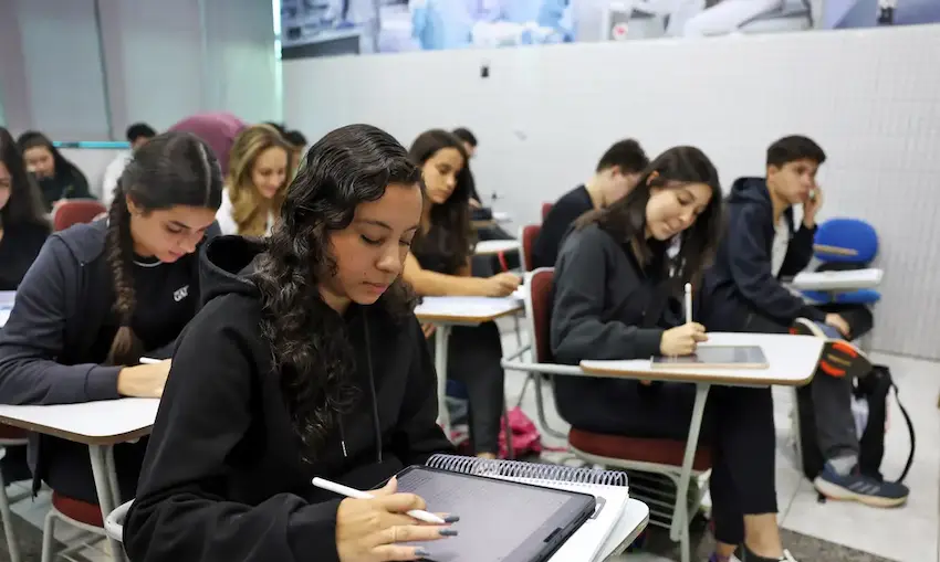 Prouni 2026.2 oferece mais de 471 mil bolsas Estudantes em sala de aula representam as oportunidades de acesso ao ensino superior pelo Prouni 2026.2.