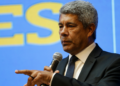 Governador Jerônimo Rodrigues durante evento sobre educação na Bahia.