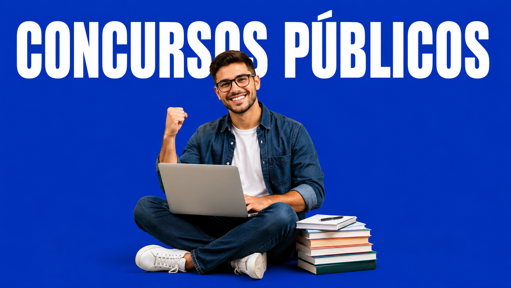 Candidato com notebook representa concursos das prefeituras de Serra Negra e Engenheiro Paulo de Frontin.
